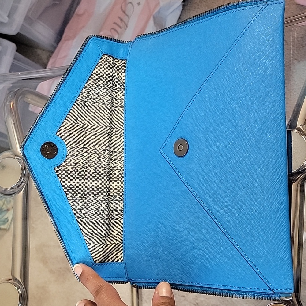 Rebecca Minkoff Leo Envelope Clutch - Picture 6 of 8